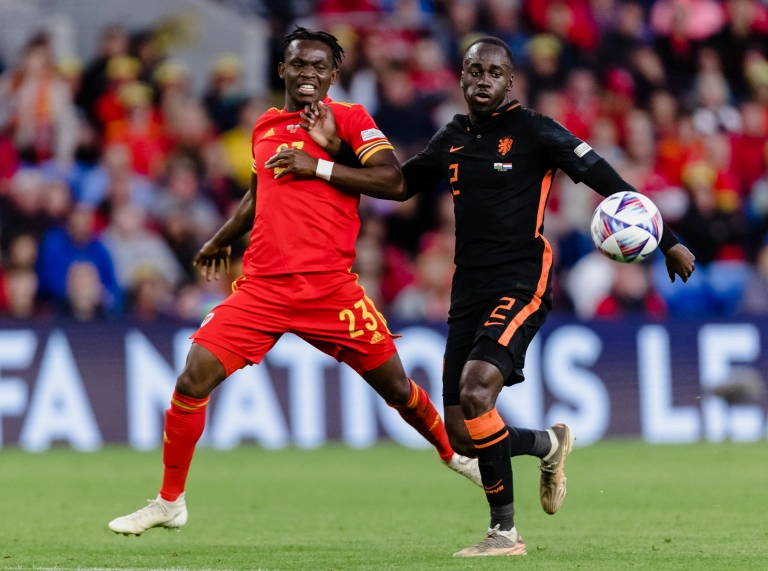 Football players from Wales and Netherlands