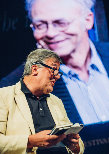 スティーブン・フライ、ヘイ・フェスティバル